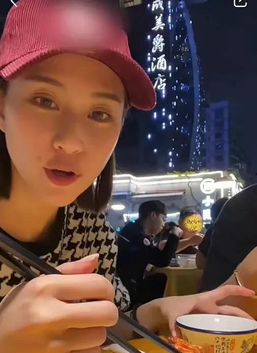 娱乐圈吃瓜小视频是谁的